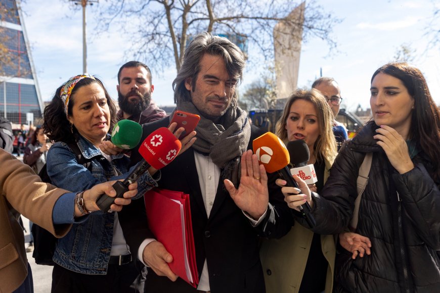 Un juez cita para el lunes al firmante de los protocolos para residencias, Carlos Mur, que aún no ha declarado como investigado