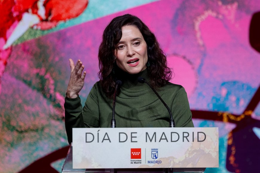 Ayuso consigue una misa en Madrid antes que el homenaje de Estado en Huelva y recibe críticas por buscar “protagonismo”
