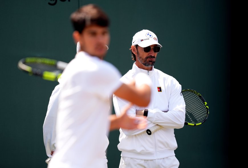 Juan Carlos Ferrero: “Es difícil ver a Carlos competir y a todo tu equipo sentado en la silla”
