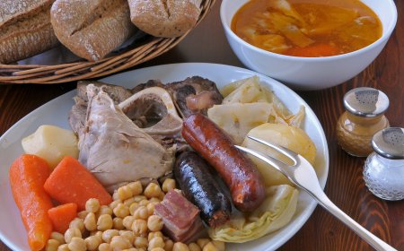 El cocido madrileño sube de categoría: ya es el Bien de Interés Cultural de la región