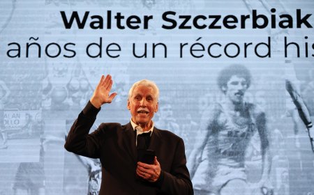 Medio siglo de los 65 puntos de Walter Szczerbiak, un récord de otra época y una vida apasionante