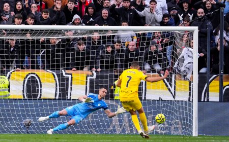 Odysseas salva al Sevilla al parar un penalti en el minuto 98 a Stuani