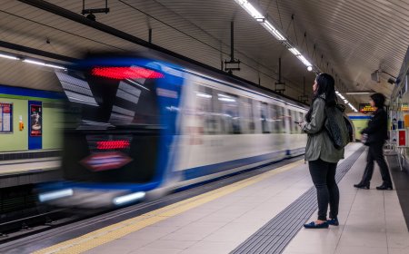El metro más grande de España reconoce que los equipos que usa para revisar las vías manualmente están “obsoletos”