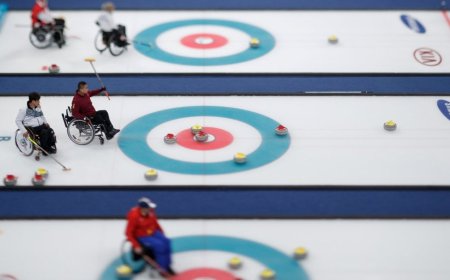 El comisario europeo de Deportes no asistirá a la ceremonia de los Juegos Paralímpicos de Invierno como denuncia por la participación de atletas rusos y bielorrusos con los colores nacionales