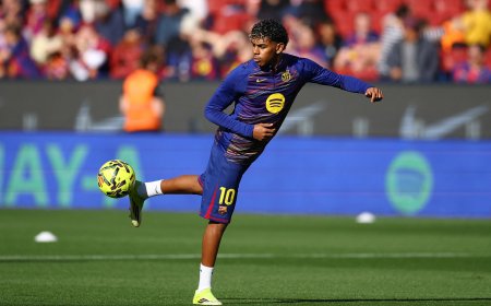 Barcelona - Levante en directo | Flick realiza cuatro cambios en el once