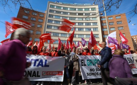 Los empleados de Quirón en la sanidad de Ayuso llevan sus protestas a la Fundación Jiménez Díaz y amenazan con una huelga