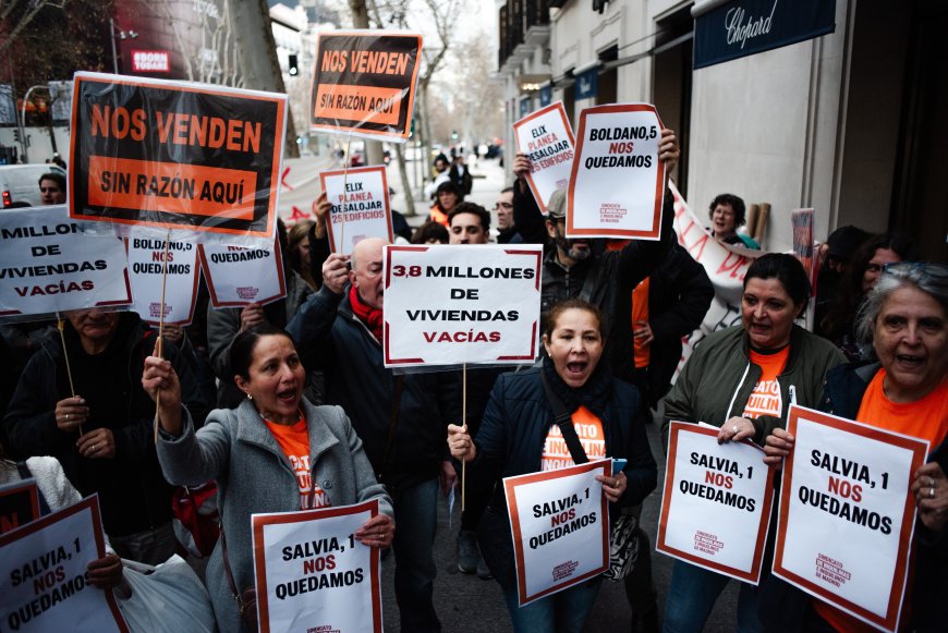 Los directivos del fondo Elix se defienden en el juzgado y niegan acoso inmobiliario contra los vecinos de un edificio en Lavapiés