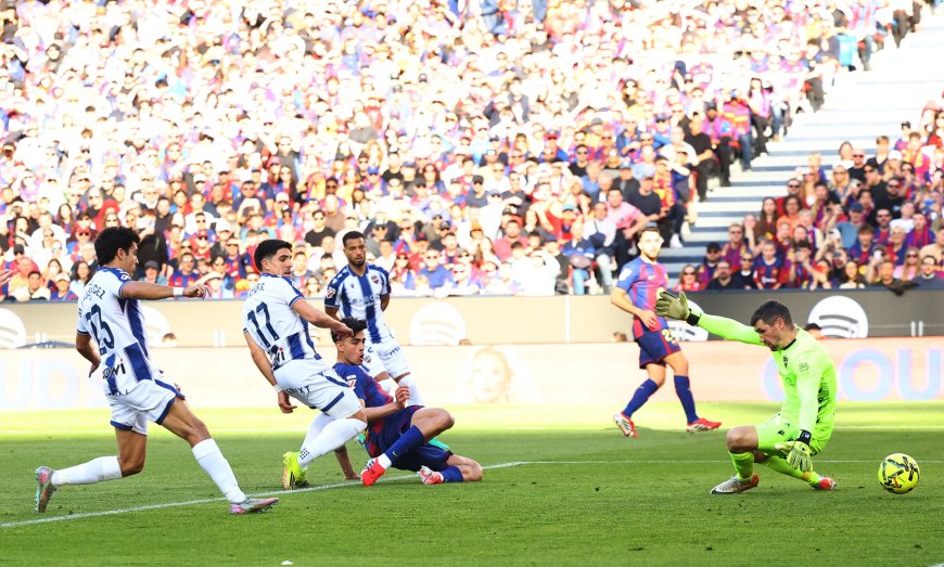 Barcelona - Levante en directo | El Barça vuelve al liderato tras vencer al Levante