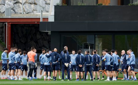Real Sociedad - Athletic en directo | Marrero, Zubeldia y Barrenetxea son la novedad en el once de la Real y Vivian en el del Athletic