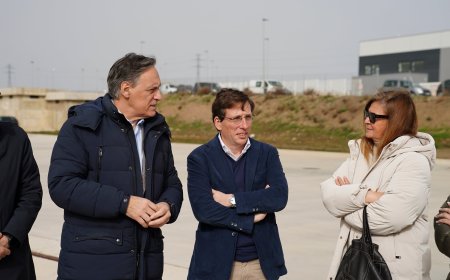 Permitir apartahoteles en zonas industriales de Madrid: el plan de Almeida para descentralizar el turismo