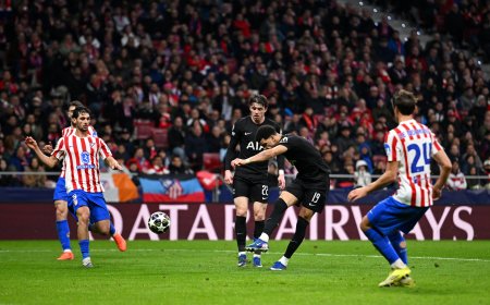 Kinsky, portero del Tottenham, deja pasar al Atlético