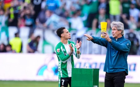 Pellegrini contra Rafa Benítez, dos de los entrenadores más veteranos de la Liga Europa se citan en el Panathinaikos-Betis