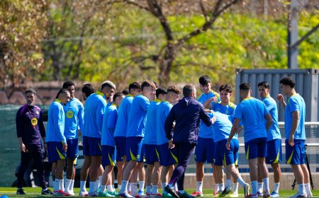Barcelona - Newcastle en directo | Lewandowski es titular y Eric García acompaña a Cubarsí en el eje de la zaga