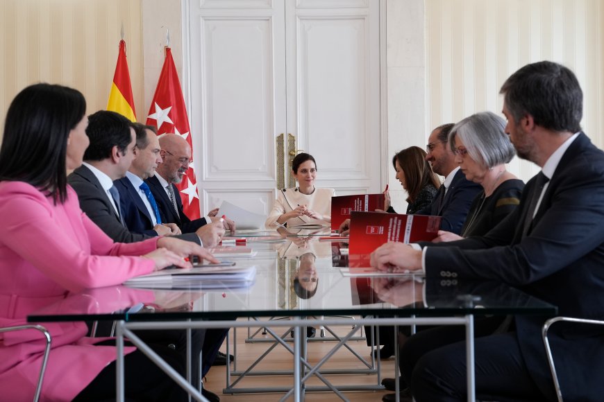 El acuerdo entre Ayuso y los rectores, tan celebrado como vacío