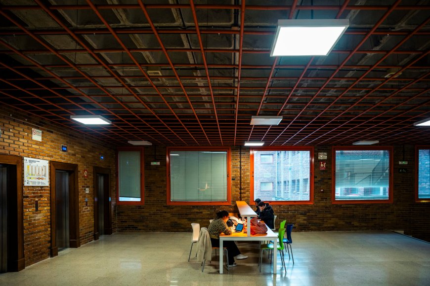 La paz no llega a los campus madrileños, pese a la tregua que Ayuso firmó con los rectores