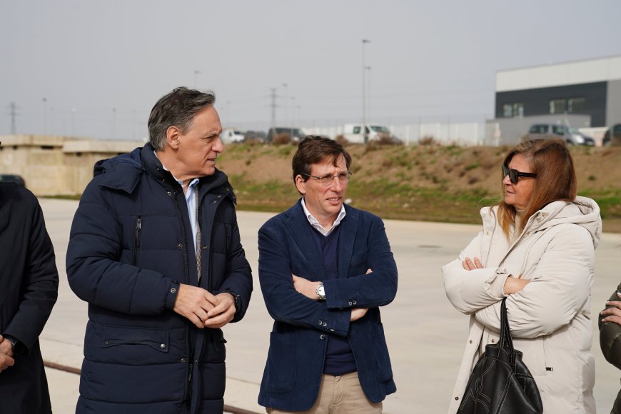 Permitir apartahoteles en zonas industriales de Madrid: el plan de Almeida para descentralizar el turismo