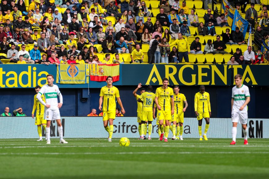 La calidad del Villarreal se impone a un ineficaz Elche