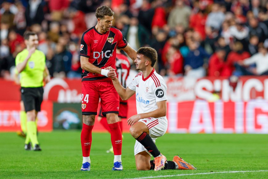 El empate sana al Sevilla y al Rayo, que se alejan a seis puntos del descenso