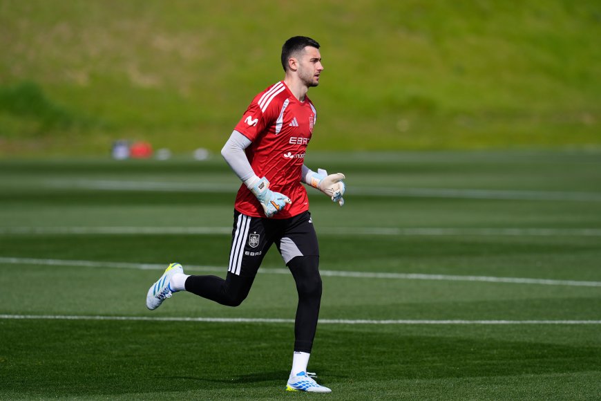 Joan García, descartado para el partido contra Serbia