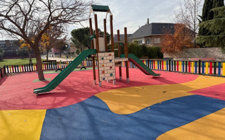 El Ayuntamiento de Madrid choca con sus técnicos por el uso de caucho en los parques