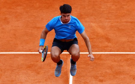 Carlos Alcaraz - Sebastián Báez, en directo | El murciano se lleva el primer set 6-1