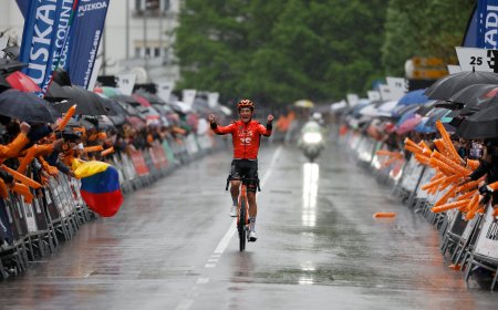 La victoria de Paul Seixas en la Itzulia devuelve la esperanza al ciclismo francés