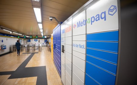 El metro madrileño estrena sus taquillas inteligentes para la recogida de paquetería en 19 estaciones de la Línea 3