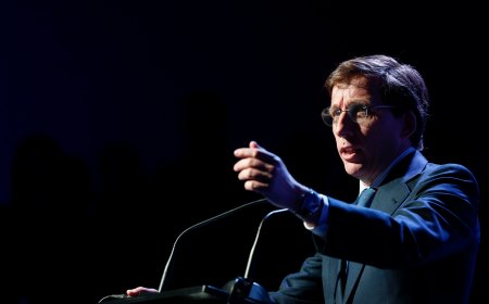 Almeida, a las líderes de la oposición: “No tienen la dignidad ni la altura moral para sostener la mirada a María Corina Machado”