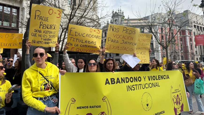 Los profesores de Infantil de Madrid comienzan su huelga indefinida por la bajada de las ratios y la subida salarial