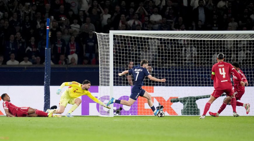 Kvaratskhelia pone al Liverpool contra las cuerdas