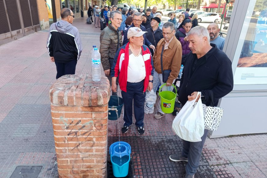 El agua y la calma regresan lentamente a Alcalá de Henares tras un corte de más de 24 horas