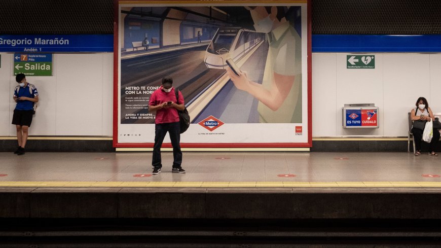 Ocho detenidos y dos heridos tras una pelea con arma blanca en el metro de Madrid
