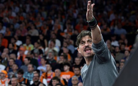 Así es Dimitris Giannakopoulos, el polémico presidente del Panathinaikos que tiene en jaque a la Euroliga
