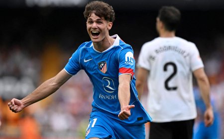 Un Atlético repleto de suplentes y canteranos baila al Valencia