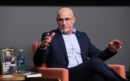 Luis de la Fuente: “Ayer hablé con Carvajal y sé por lo que está pasando; ojalá se recupere”