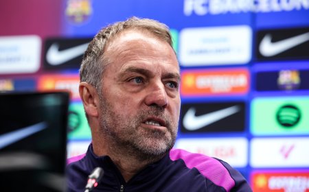Flick, sobre la bronca entre Valverde y Tchouameni: “Son cosas que suceden en todo el mundo; no es algo exclusivo del Real Madrid”