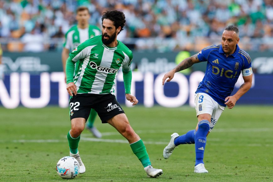 El Betis sepulta la esparanza del Oviedo