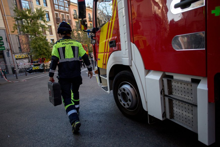Una explosión provoca un incendio y el derrumbe de tres viviendas en Morata de Tajuña