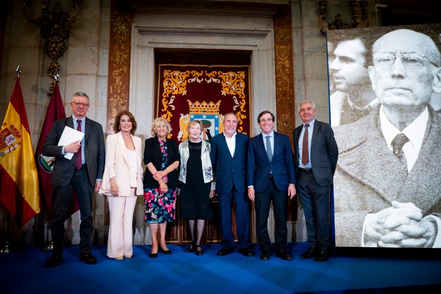 Una hora de tregua política en Madrid por el aniversario de la muerte de Tierno Galván: “Hagamos un ejercicio de concordia”