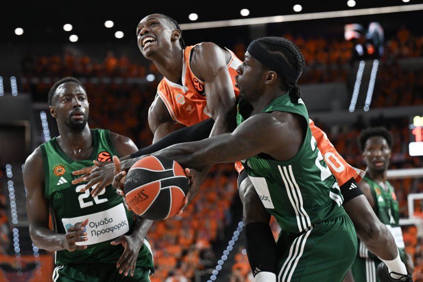El Valencia remonta al Panathinaikos y alcanza el cielo de la Final Four