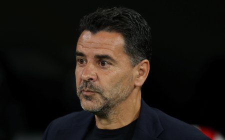 Míchel Sánchez firma con el Ajax como nuevo entrenador hasta 2028