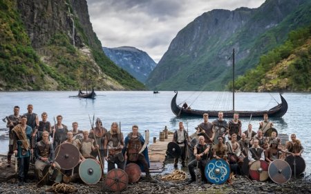 Noruega viste a Haaland, Odegaard y el resto de sus jugadores de vikingos para anunciar su regreso al Mundial