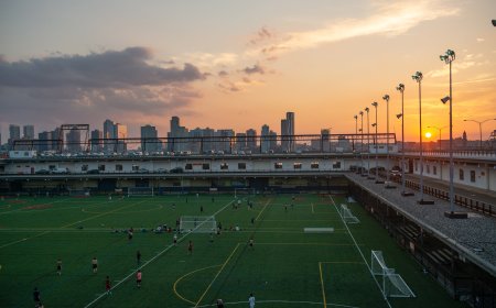 Campos sobre los muelles del río Hudson y en las azoteas de los rascacielos, el ‘soccer’ toma Manhattan antes del Mundial