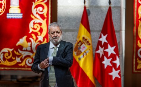 Miguel Ángel Rodríguez lanza un nuevo bulo en defensa de Ayuso y su pareja
