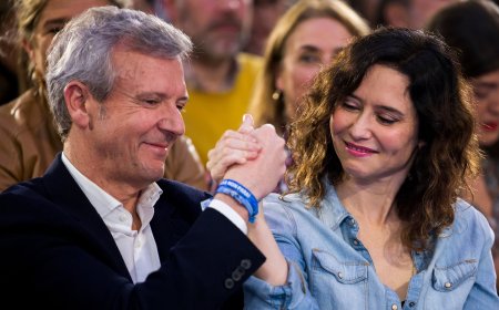 Ayuso multa con hasta 13.000 euros a pequeños comercios gallegos por incumplir la normativa de venta ‘online’