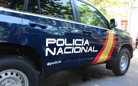 Rescatado en Madrid un bebé deshidratado y drogado en la casa insalubre de sus padres ebrios