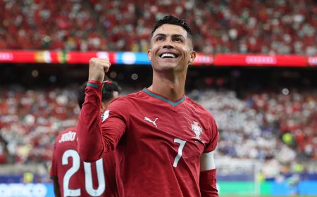 Cristiano Ronaldo al fin se une al ‘show’: doblete ante Uzbekistán y récord histórico
