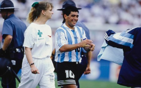 El día que Maradona conoció a la enfermera Sue Ellen Carpenter, el último partido de Diego con Argentina
