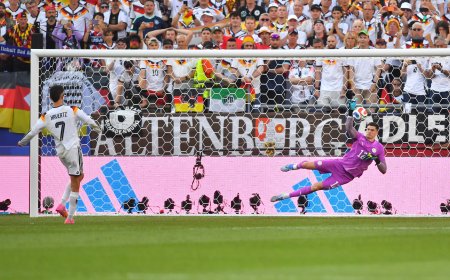 Vozinha, Room y Gill convierten la Copa del Mundo en el Mundial de los porteros revelación
