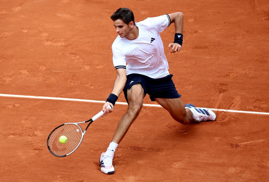 Rafa Jódar - Alexander Zverev en directo, los cuartos de final de Roland Garros en vivo | Jódar se despide de París tras caer en tres sets ante Zverev en los cuartos de final